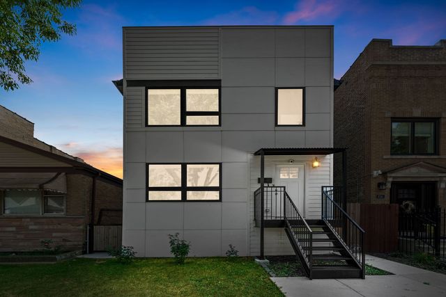 $850,000 | 3739 West Addison Street | Avondale