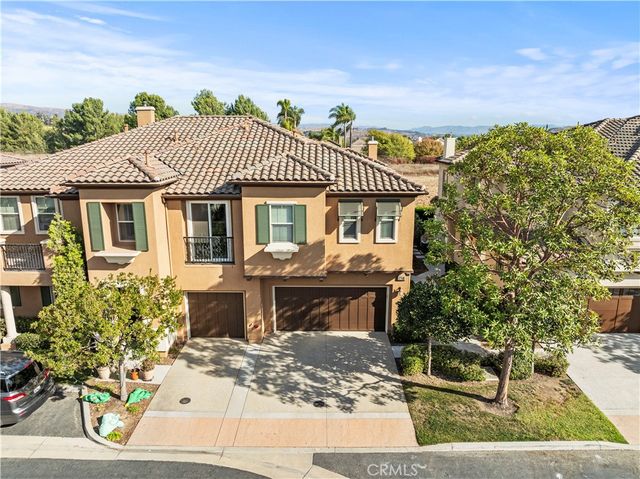 $725,000 | 6790 Simmons Way | North Moorpark