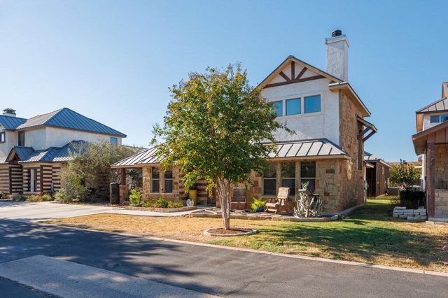 $469,969 | 1682 Gruene Vineyard Crossing | The Vineyard at Gruene