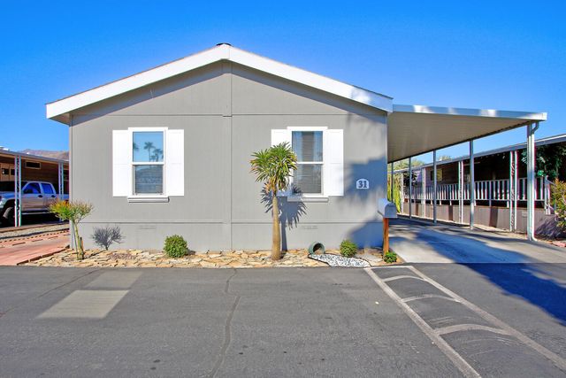 $320,000 | 43155 Portola Avenue, Unit 31 | North Palm Desert