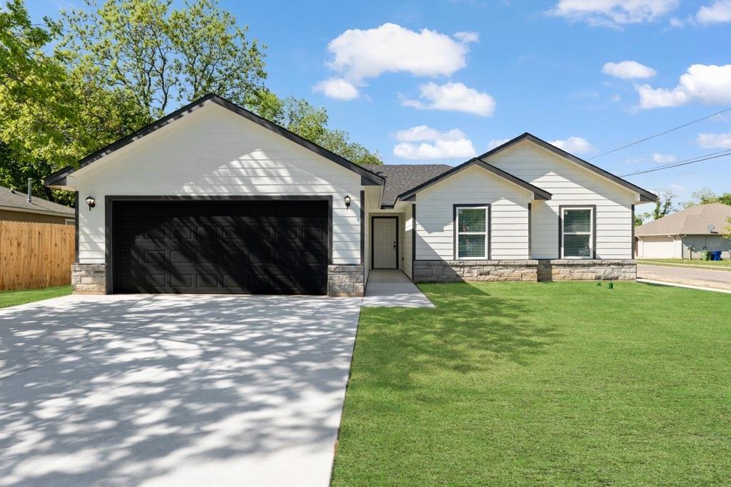 201 2nd Street, Whitesboro, TX 76273 | Compass