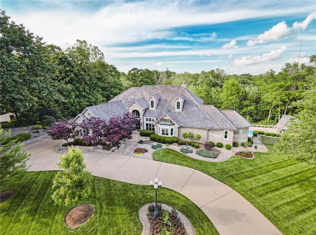 $1,275,000 | 29 Country Club View | Edwardsville