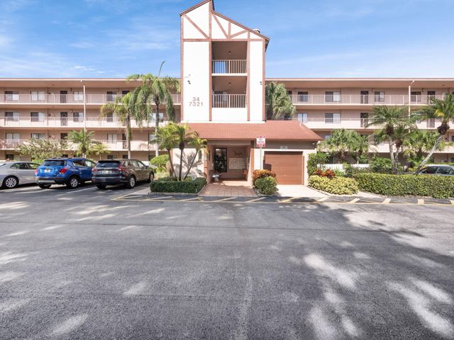 $235,000 | 7321 Amberly Lane, Unit 209 | Villages of Oriole