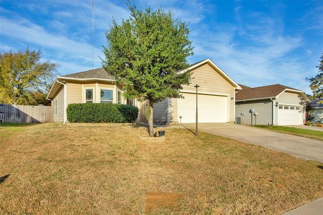 $290,000 | 4813 Pinnacle Place | Denison