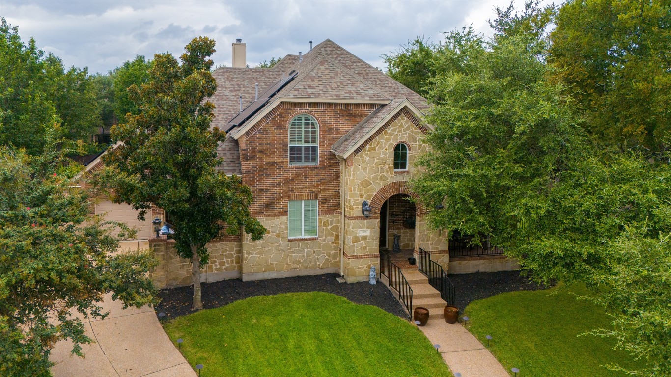 This stunning 5-bedroom, 4-bathroom home, nestled at the end of a safe cul-de-sac on an oversized lot, offers luxurious living with a spacious layout and high-end finishes