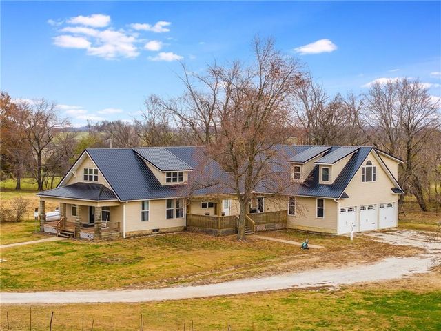 $480,000 | 436 Northeast 101 Road | Deer Creek Township - Henry County