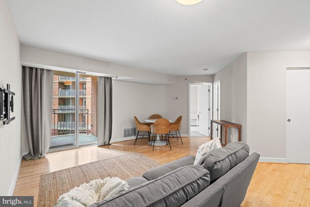 $2,300 | 7500 Woodmont Avenue, Unit S513 | The Chase at Bethesda