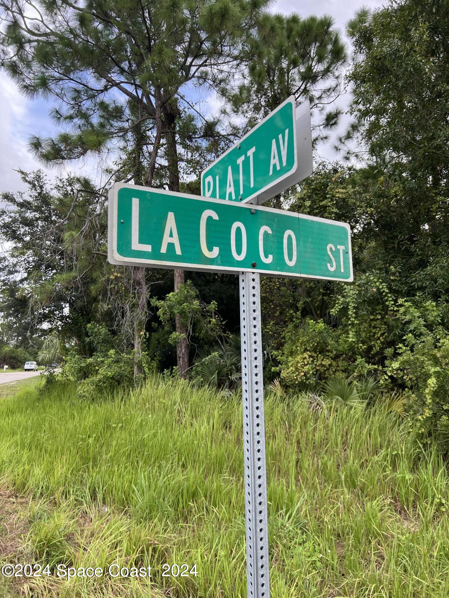 a street sign that is on a pole