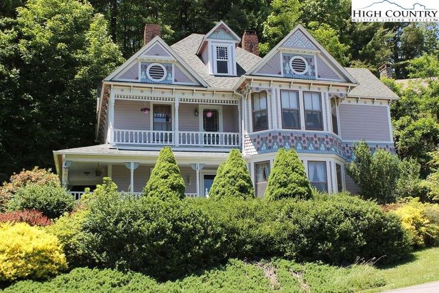 $998,500 | 326 Green Street | Blowing Rock