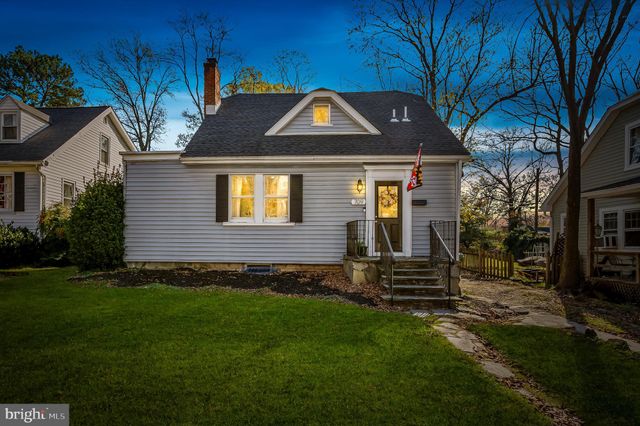 $2,300 | 709 Cedarcroft Road | Lake Walker