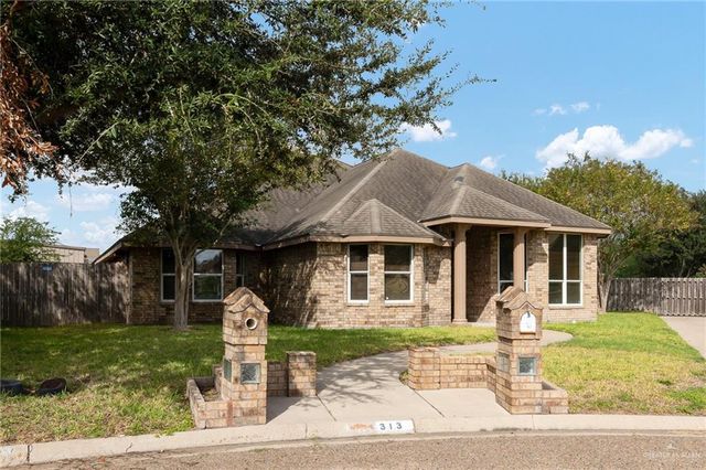 $389,000 | 313 Royal Street | Edinburg