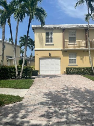 $2,950 | 217 Fortuna Drive | Palm Beach Gardens