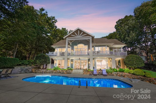 $3,325,000 | 4624 Sierra View Drive | Sailview