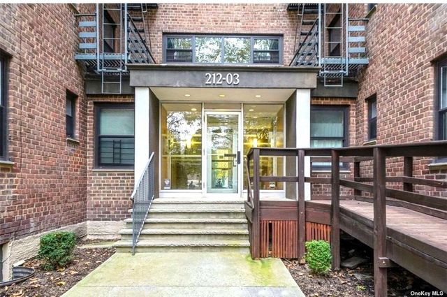 $2,100 | 212-03 75th Avenue, Unit 6C | Oakland Gardens