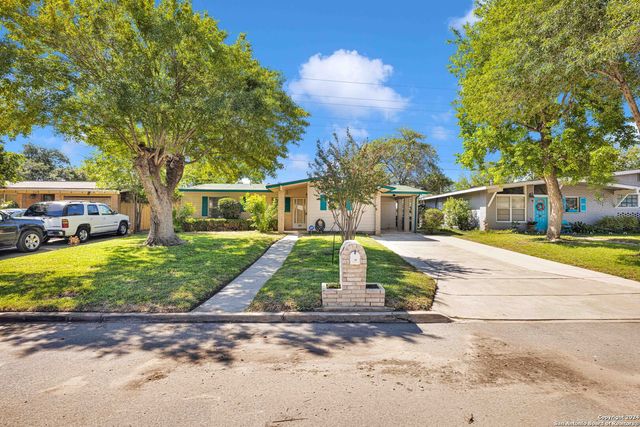 $215,000 | 258 Cicero Avenue | Serna Station