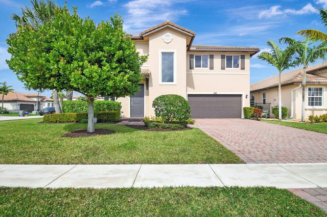 $799,900 | 7283 Prudencia Drive