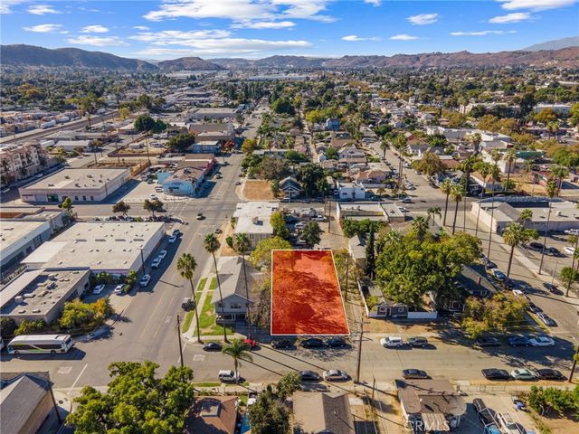 $452,000 | 335 North Gordon Street | Pomona