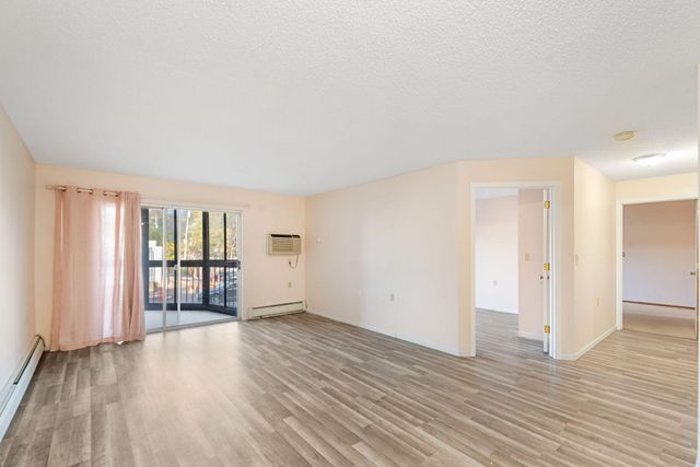 $85,000 | 3232 North Fremont Avenue, Unit 105 | Folwell