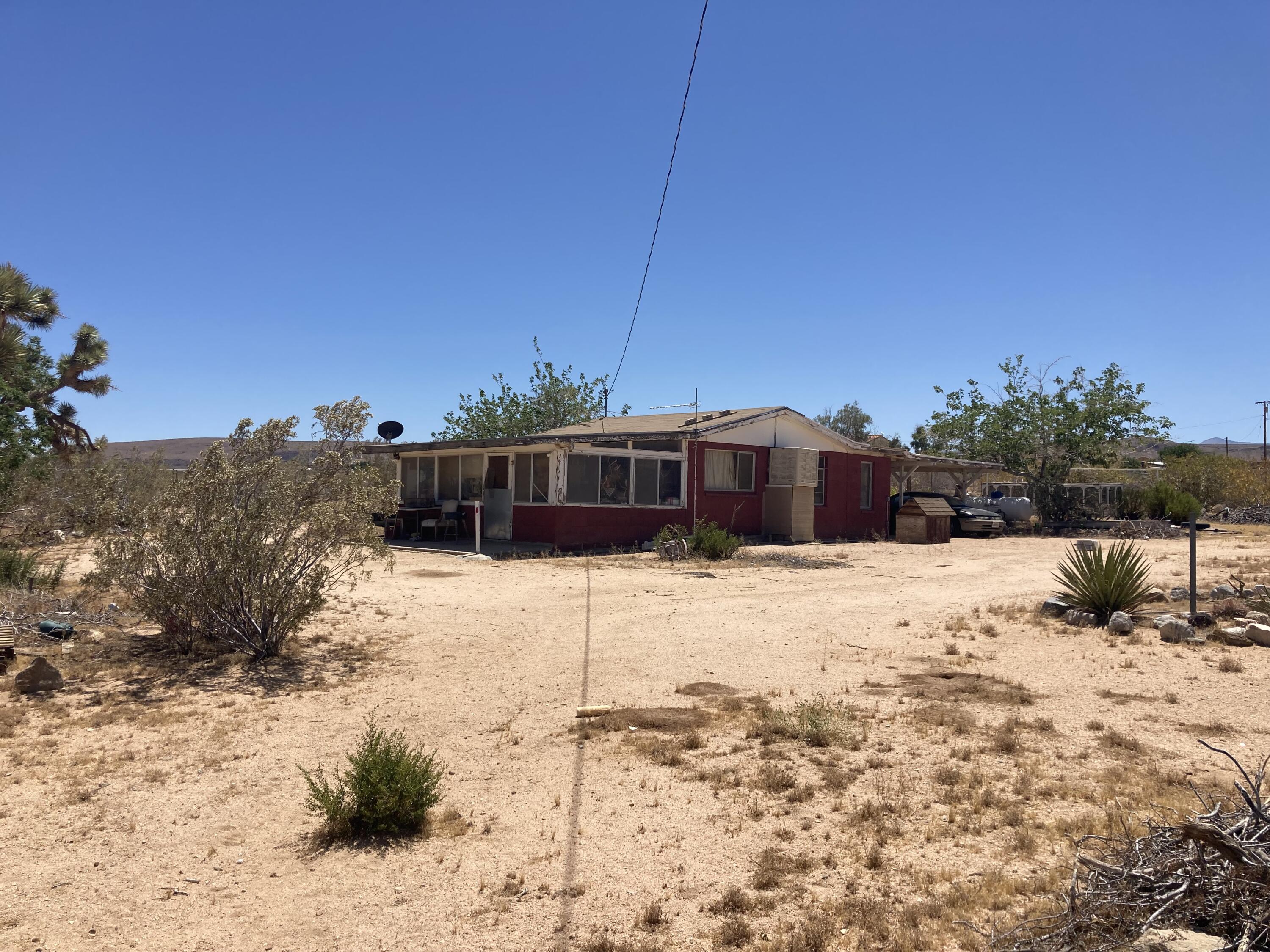 Black Box Shipping Container Home in Yucca Valley CA, USA 