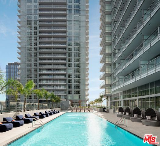 $3,089 | 1201 South Hope Street, Unit 3704 | Downtown Los Angeles