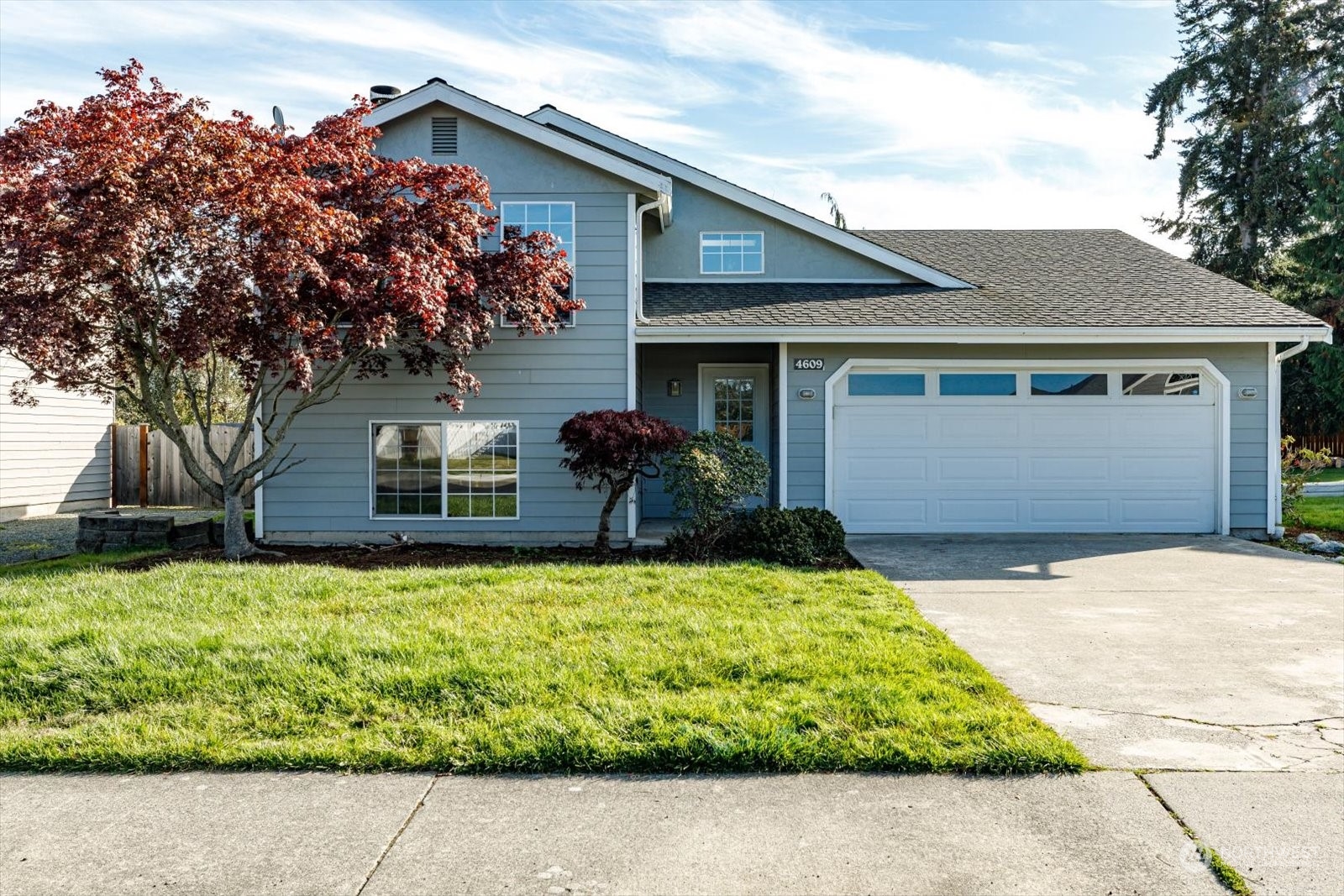 a front view of house with yard