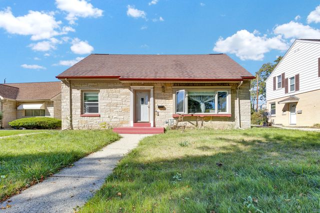 $287,900 | 3223 South 38th Street | Jackson Park