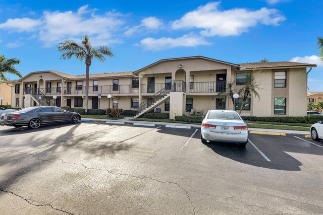 $2,200 | 9480 Boca Cove Circle, Unit 415 | Sandalfoot Cove