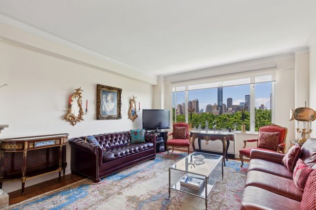 $2,750,000 | 870 5th Avenue, Unit 11D | Lenox Hill