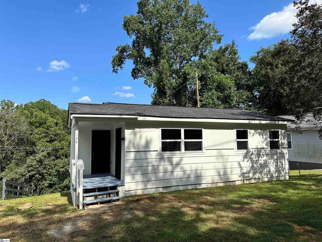 $130,000 | 134 Westover Drive | Highland