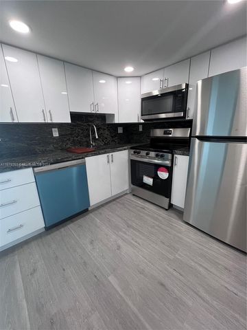 $333,500 | 2075 Southwest 122nd Avenue, Unit 531 | International Park