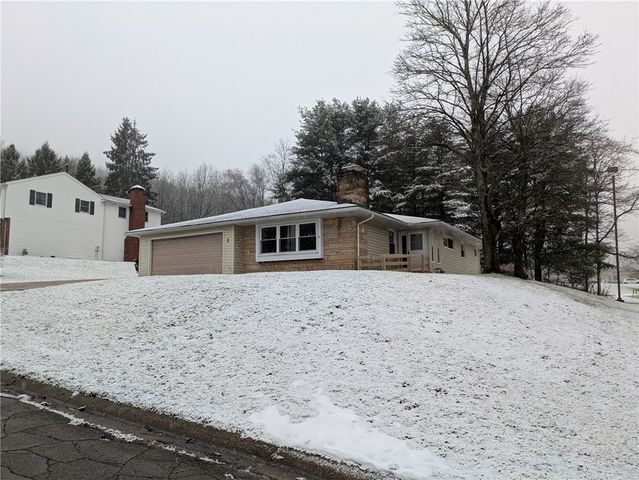 $250,000 | 2 Laurel Drive | Bradford