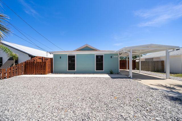 $2,800 | 306 Petrel Street | Bid-a-wee Beach