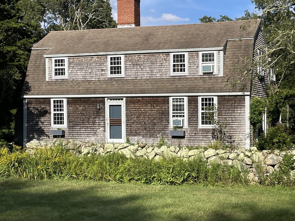 front view of house with a yard