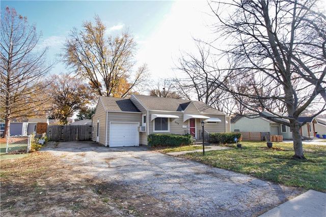 $280,000 | 8219 Hemlock Street | Shawnee Mission