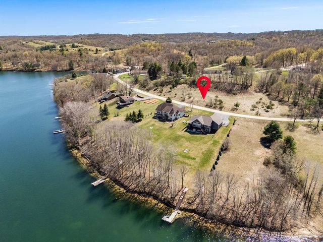 Dutch Hollow Lake, La Valle, WI Homes for Sale - Dutch Hollow Lake Real ...