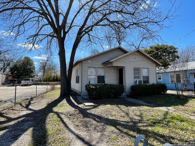 $1,300 | 112 Kendalia Avenue | San Antonio