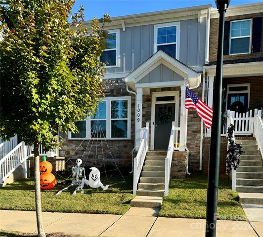 $2,395 | 1009 Township Parkway | Central Belmont