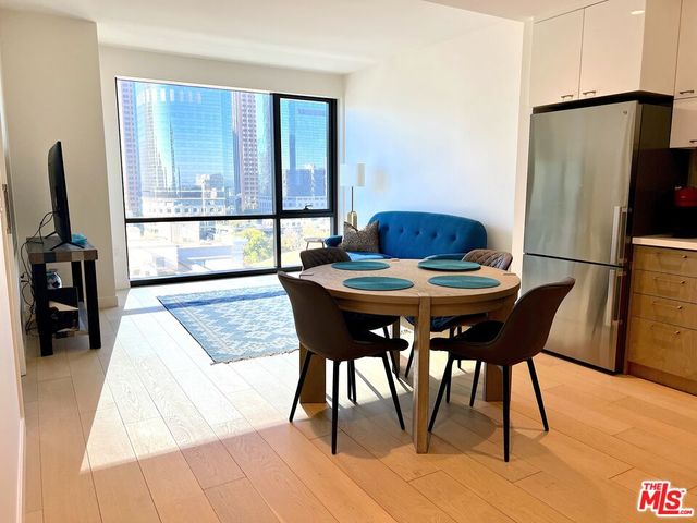 $3,300 | 400 South Broadway, Unit 1807 | Downtown Los Angeles