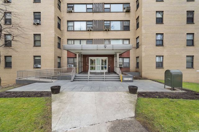 $159,000 | 9 Fordham Hill Ovl, Unit 1G | University Heights