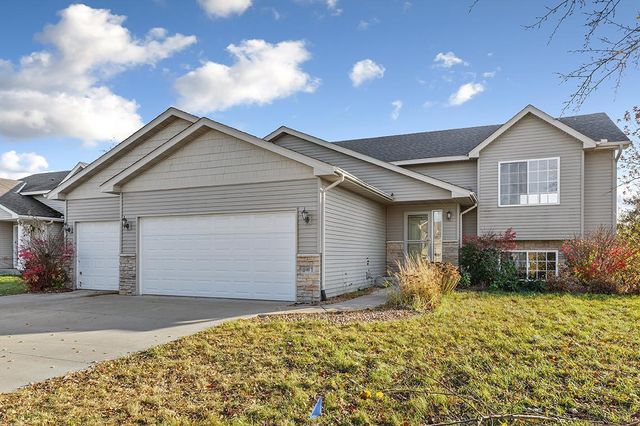 $334,900 | 201 East Evergreen Street | Belle Plaine