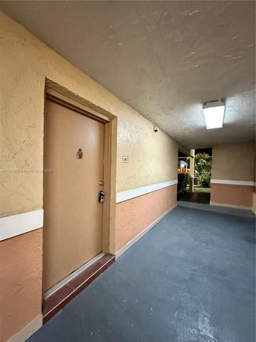 $2,200 | 5020 Northwest 79th Avenue, Unit 102 | Doral