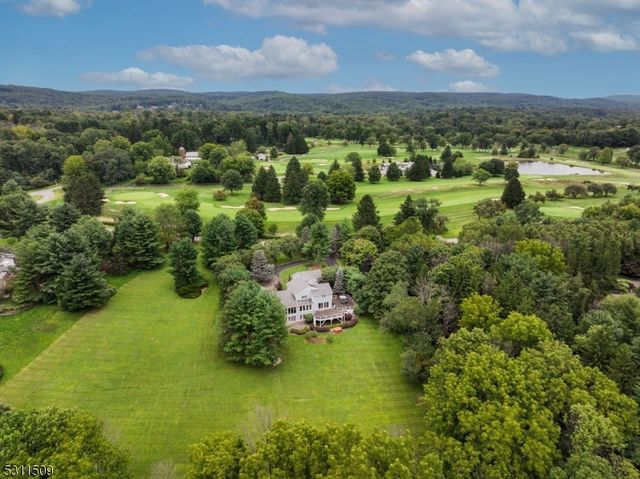 $1,800,000 | 3 Golf Lane | Mendham Township - Morris County