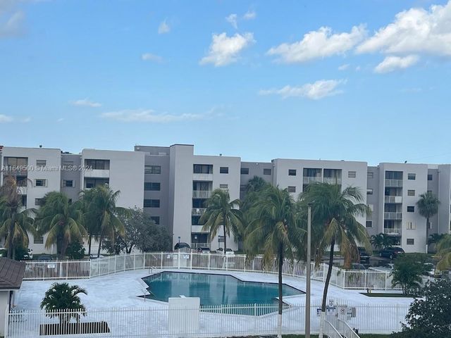 $2,300 | 8145 Northwest 7th Street, Unit 414 | Fountainebleau