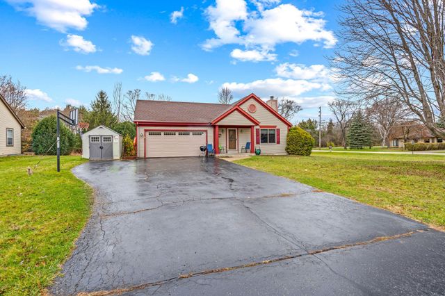 $379,900 | 213 Cramer Avenue | Dousman