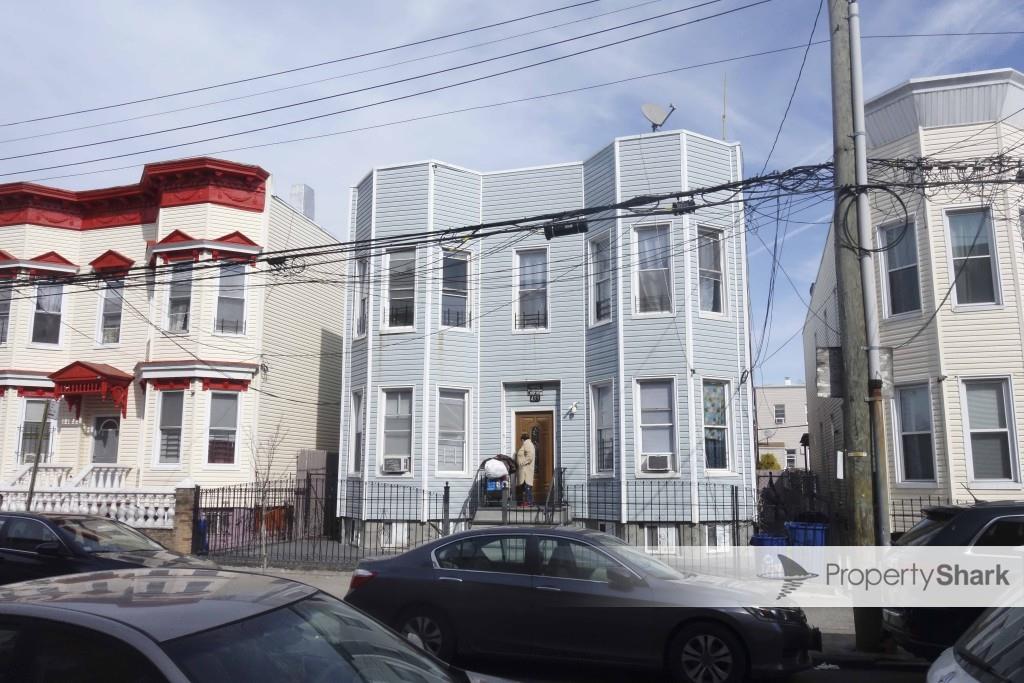 View of townhome / multi-family property