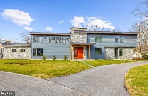 $1,700,000 | 308 Cockey Drive | Lake Shore