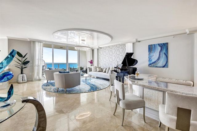 $2,290,000 | 20201 East Country Club Drive, Unit 1903 | Aventura