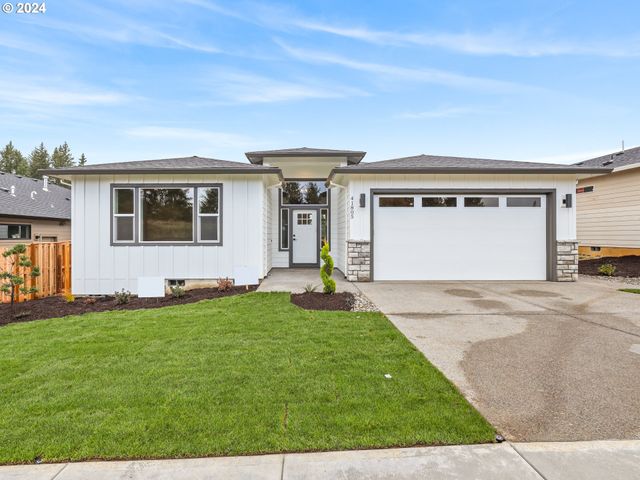 $689,900 | 41805 Deschutes Avenue | Sandy