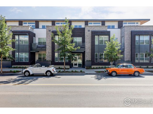 $699,000 | 1707 Walnut Street, Unit 210 | The East End