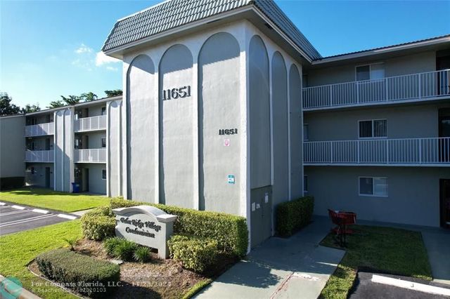 $244,900 | 11651 Royal Palm Boulevard, Unit 304 | Country Club